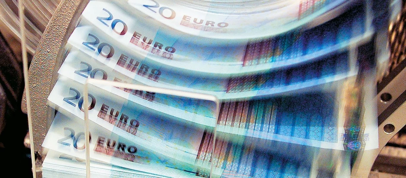 Τι αλλάζει στην πάγια ρύθμιση χρεών στην εφορία - 24 δόσεις με 15 ευρώ